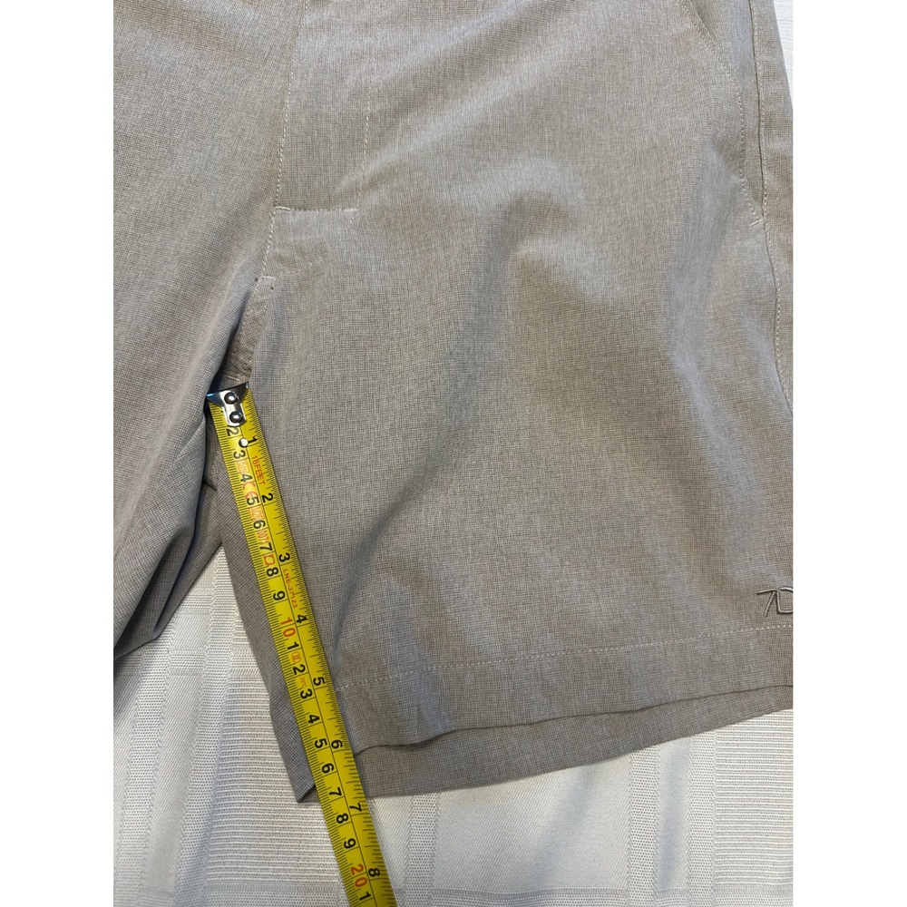 7 Diamonds Shorts Mens 30 Tan Dynamic Performance STS7-1178 Stretch Hybrid - Picture 3 of 8